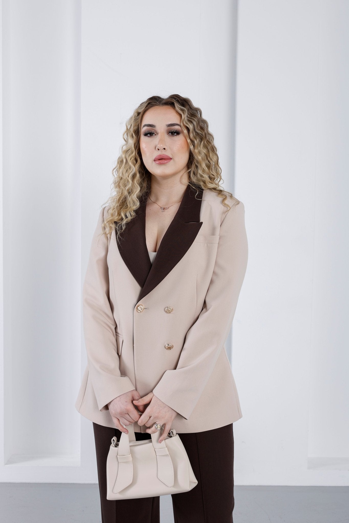 Wholesale Women’s Contrast Notch Lapel Tailored Suit Set Wide Leg Pants - Elitline - Elitlineglobal