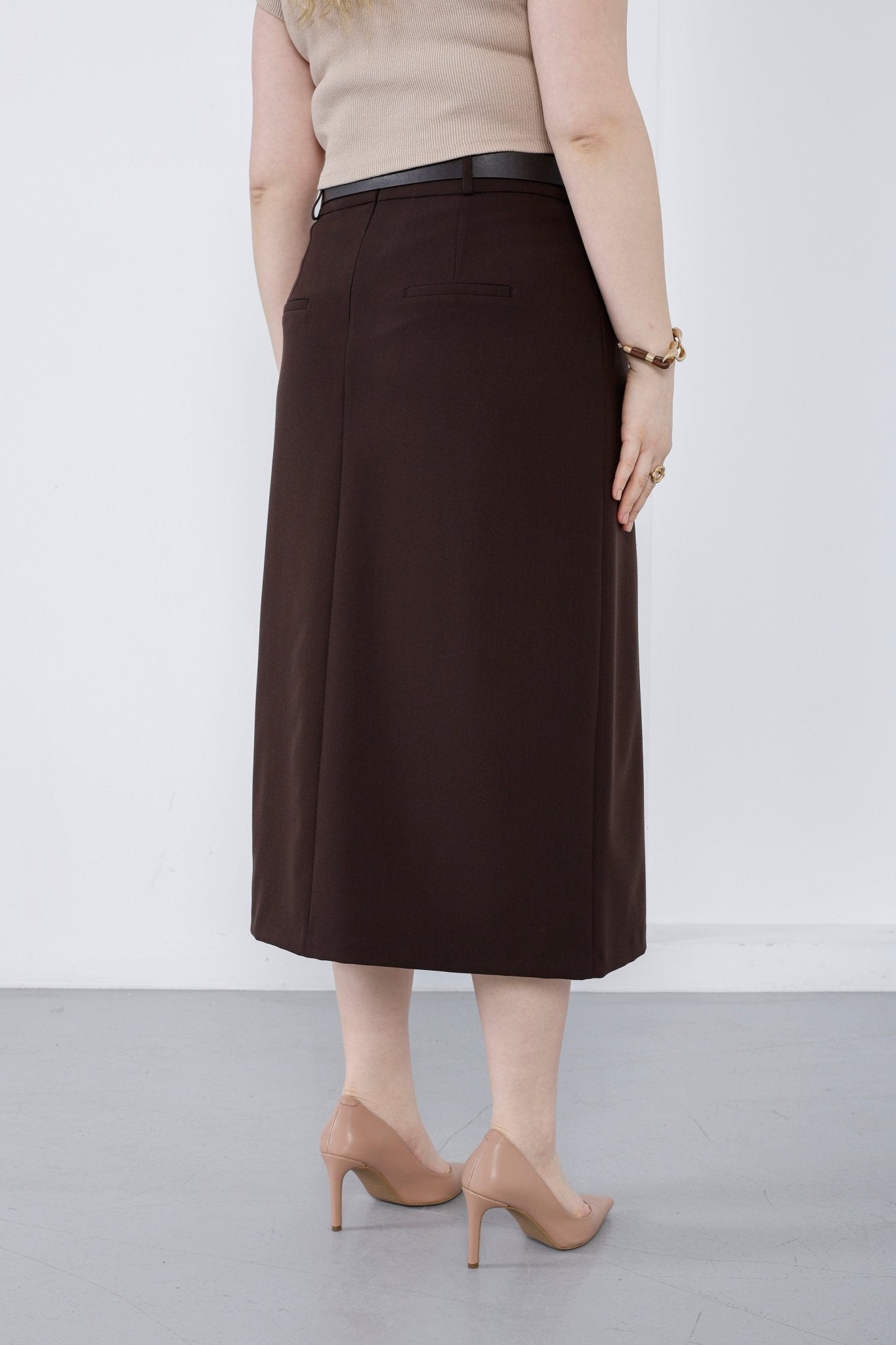 Premium A-line wholesale midi skirt for professional women's wear - Elitline Back View